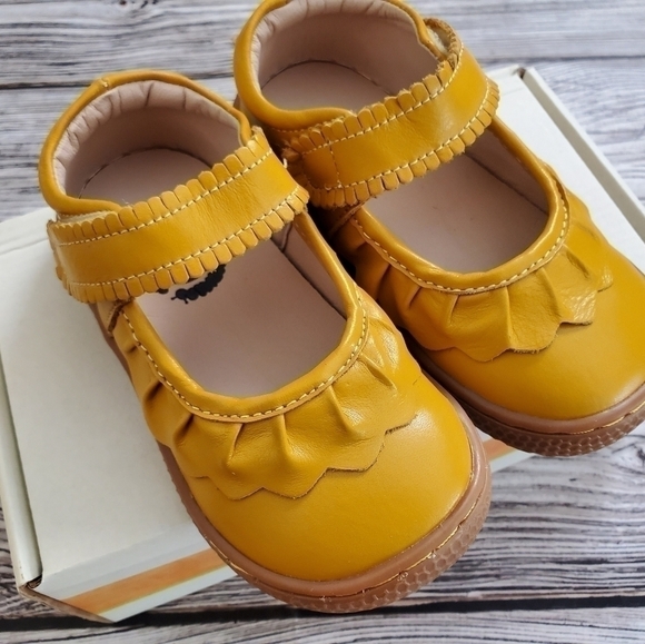 Livie and Luca Ruche Mary Jane Sandals Butterscotch Color New Without Box - Picture 7 of 8